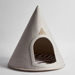 Nooee Pet Cave - Beige - XXL (NWT)
